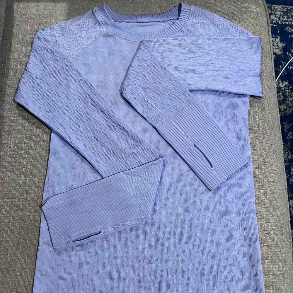 Lululemon Rest Less Long Sleeve Pullover Size 4 Periwinkle Purple Hydrangea Blue
